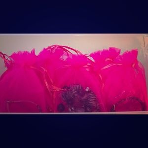 Free Gift with Purchase 🎁